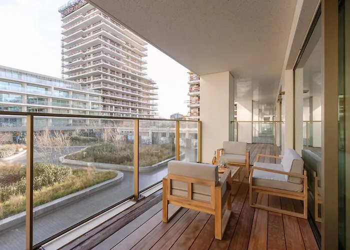 Huswell - Bright Apartment In Sky Garden With Terrace